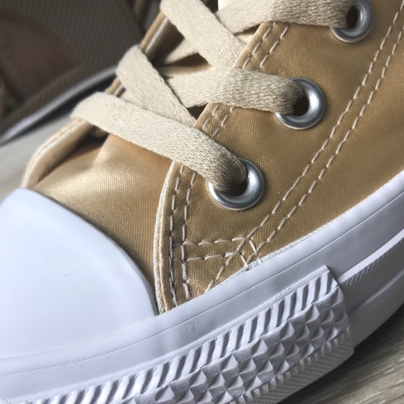 Converse Ctas HI Parchment Satin Gold W AUTHENTIC - Picture 8 of 8